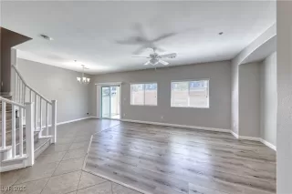 Photo #2: 2725991 Listing 