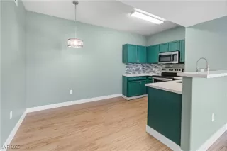 Photo #3: 2725992 Listing