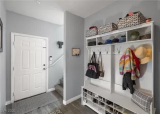 Photo #2: 2725999 Listing 