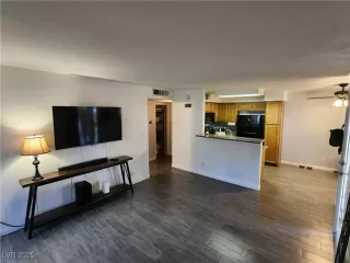 Photo #4: 2726024 Listing 
