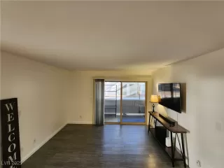 Photo #5: 2726024 Listing 