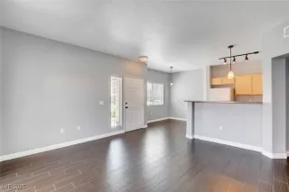 Photo #5: 2726041 Listing 