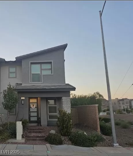 MLS: 2726057 Condo For Sale