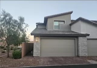 Photo #1: 2726057 Listing 