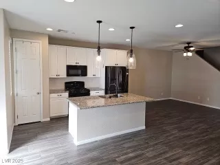 Photo #5: 2726057 Listing 