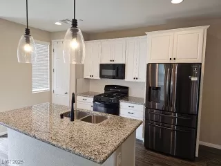 Photo #6: 2726057 Listing 