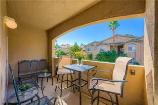 Photo #1: 2726060 Listing 