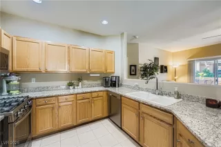 Photo #6: 2726060 Listing 