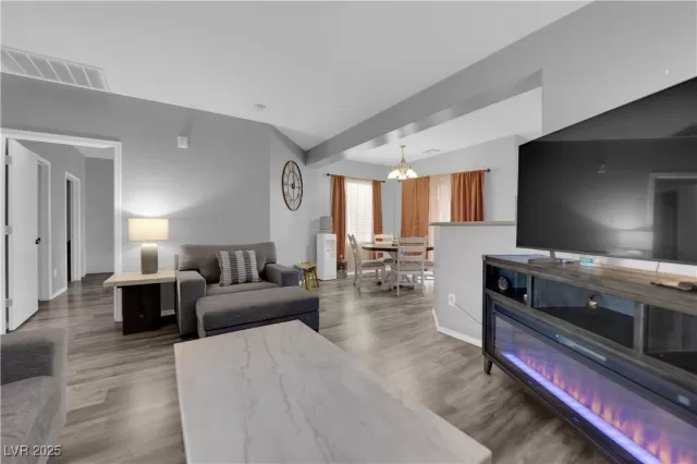 MLS: 2726072 Condo For Sale