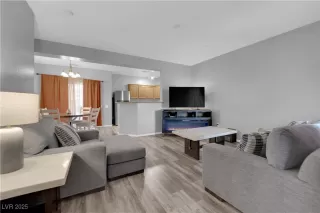 Photo #1: 2726072 Listing 