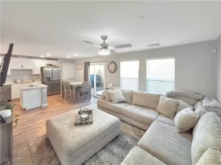 Photo #3: 2726084 Listing 