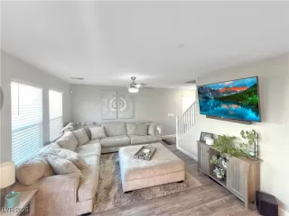 Photo #4: 2726084 Listing 