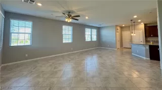 Photo #4: 2726100 Listing 
