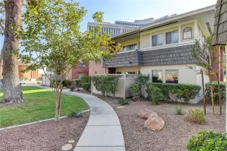 Photo #1: 2726116 Listing 