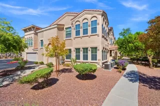 Photo #3: 2726198 Listing 