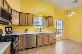 Photo #3: 2726227 Listing 