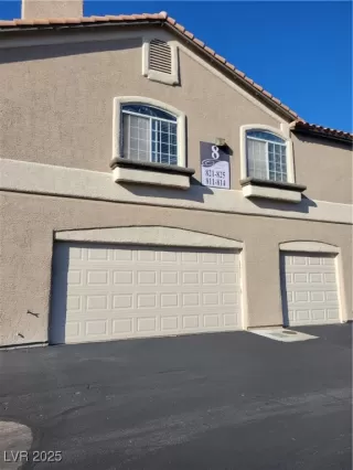 Photo #3: 2726233 Listing