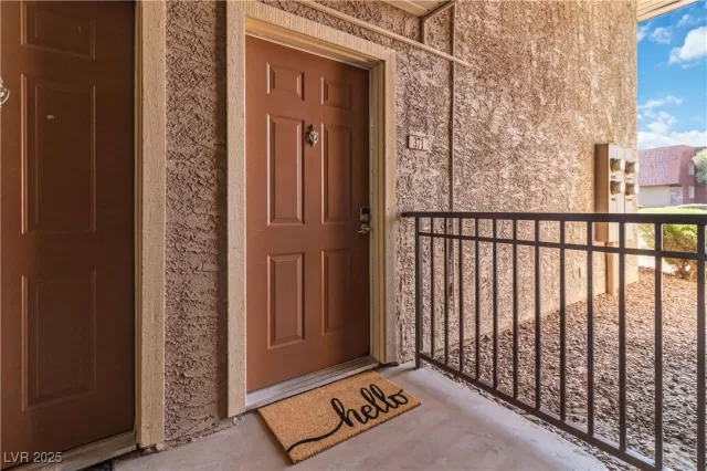 MLS: 2726239 Condo For Sale