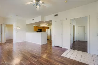 Photo #2: 2726245 Listing 