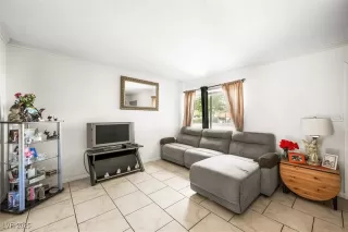 Photo #3: 2726262 Listing 