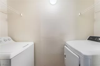 Photo #6: 2726263 Listing