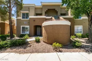 Photo #1: 2726269 Listing 