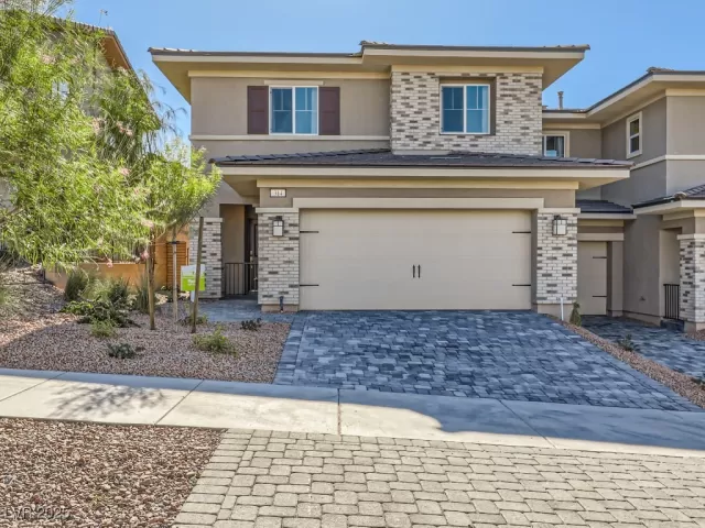 MLS: 2726271 Condo For Sale