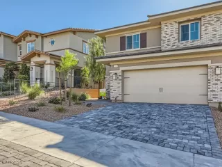Photo #1: 2726271 Listing 