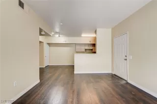 Photo #6: 2726279 Listing 