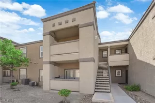 Photo #3: 2726285 Listing