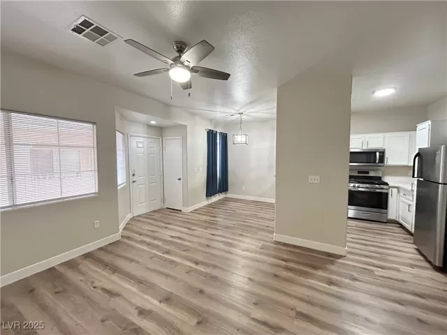 MLS: 2726292 Condo For Sale