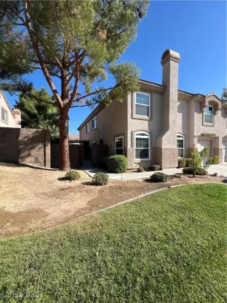 Photo #1: 2726305 Listing 