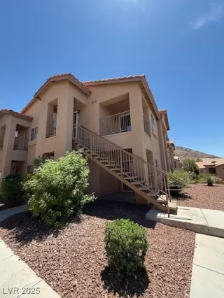 Photo #1: 2726317 Listing 