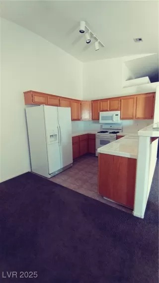 Photo #2: 2726317 Listing 