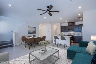 Photo #4: 2726319 Listing 