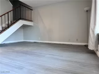 Photo #1: 2726333 Listing 