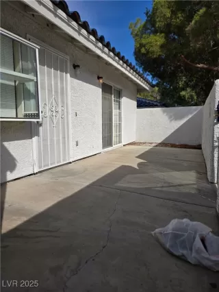 Photo #3: 2726341 Listing 