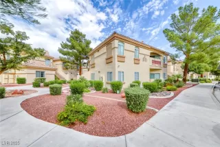 Photo #1: 2726361 Listing 