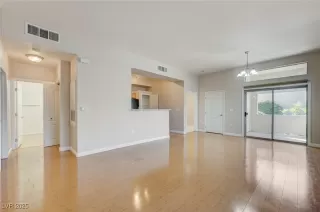 Photo #5: 2726374 Listing 