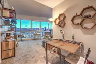 Photo #2: 2726379 Listing 