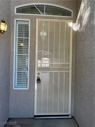 Photo #2: 2726382 Listing 