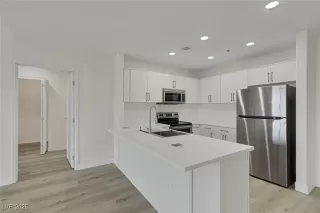 Photo #6: 2726407 Listing 