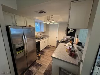 Photo #3: 2726418 Listing 