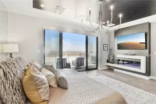 Photo #2: 2726424 Listing