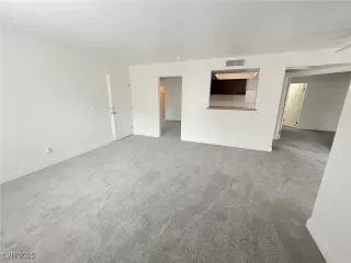 Photo #4: 2726440 Listing 