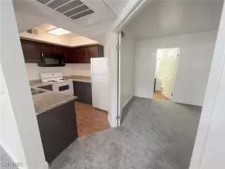 Photo #6: 2726440 Listing 