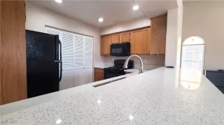 Photo #5: 2726460 Listing 