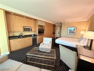 Photo #2: 2726503 Listing