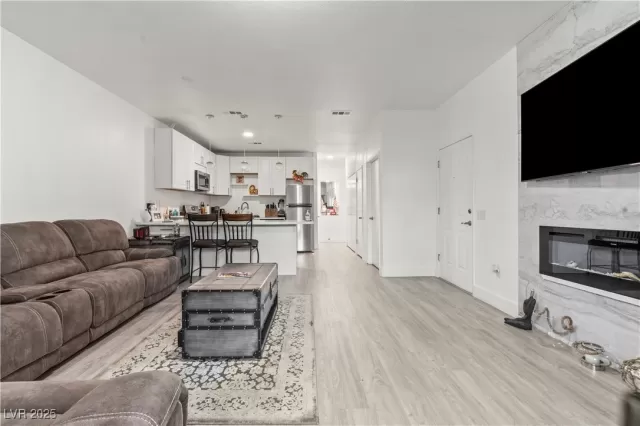 MLS: 2726504 Condo For Sale