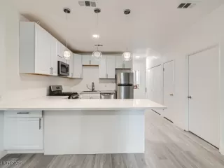 Photo #4: 2726504 Listing 